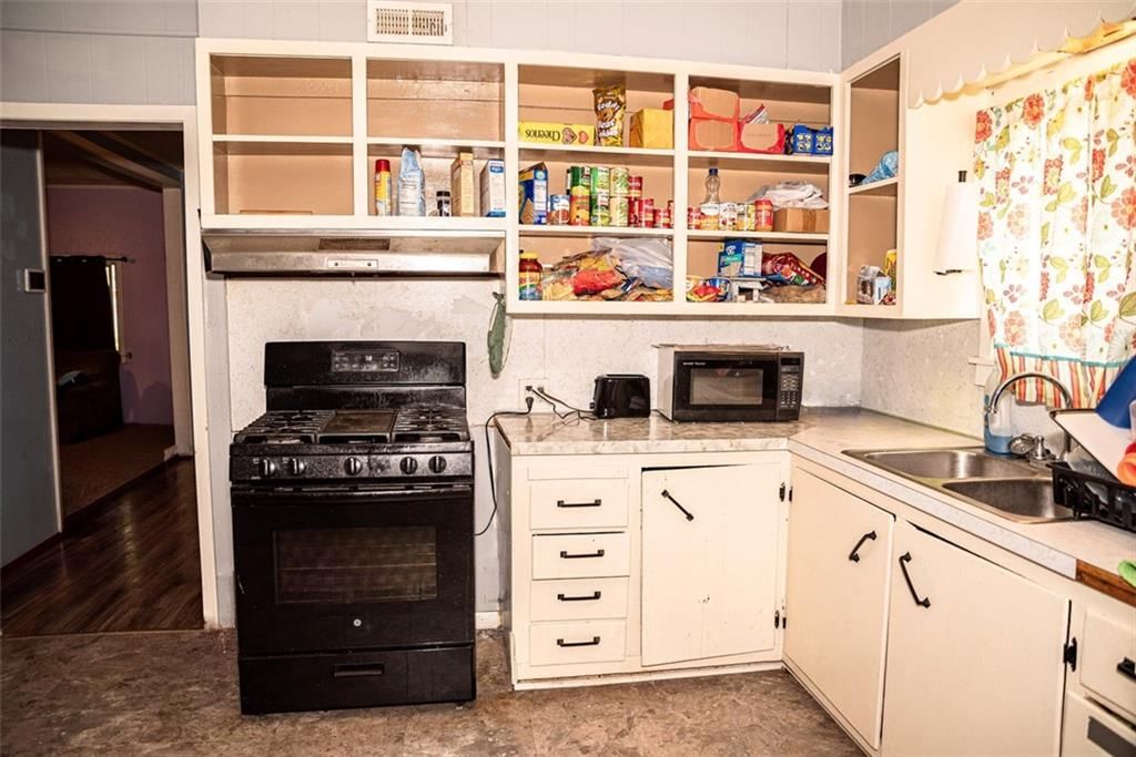 814 N Poplar st. Street — photo 15
