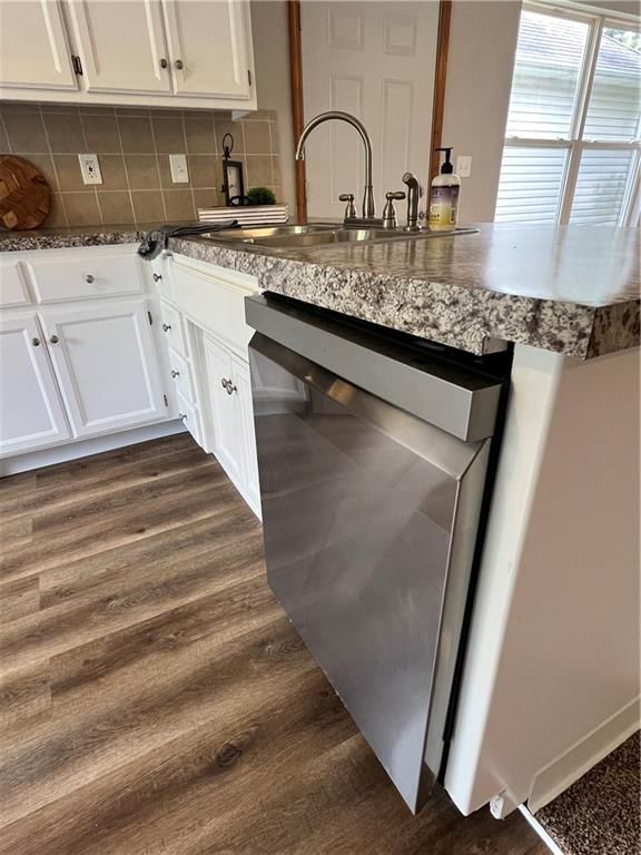 824 S MILLS Street — photo 9