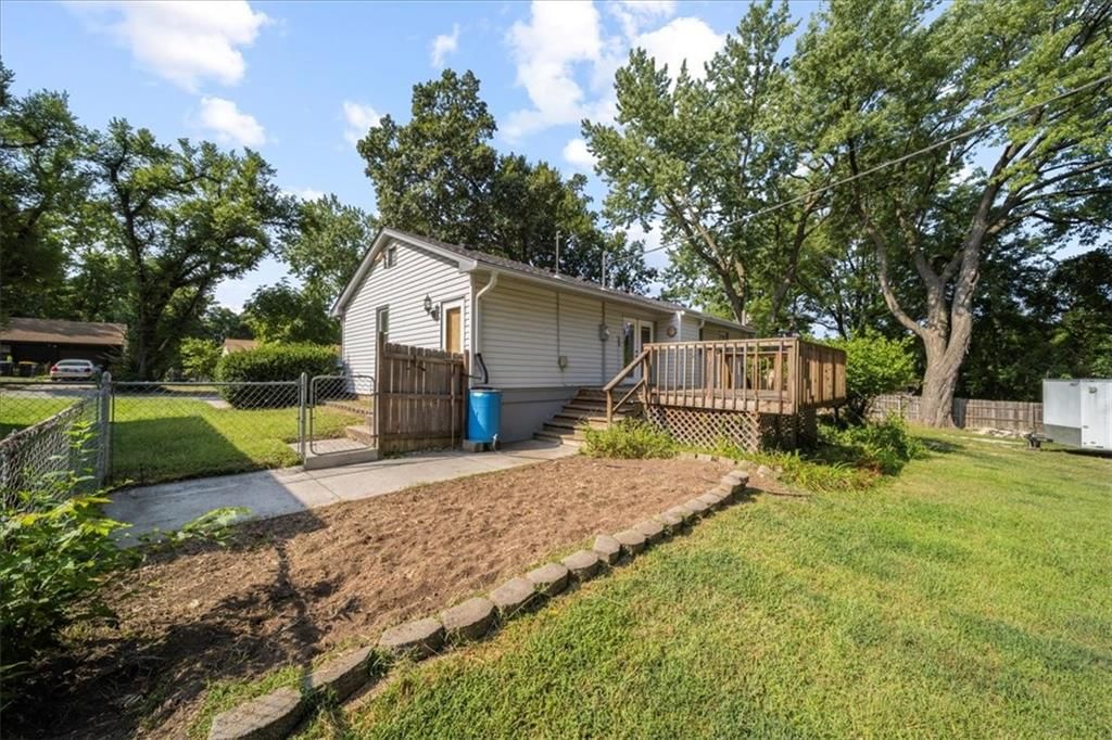 4600 NE 47th Terrace — photo 25