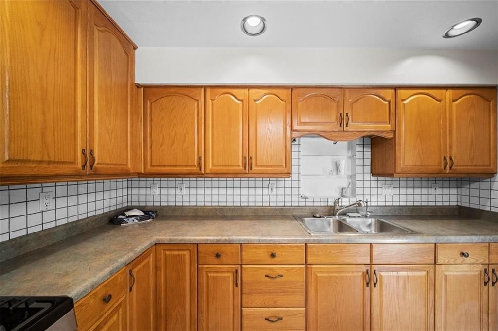 4600 NE 47th Terrace — photo 46