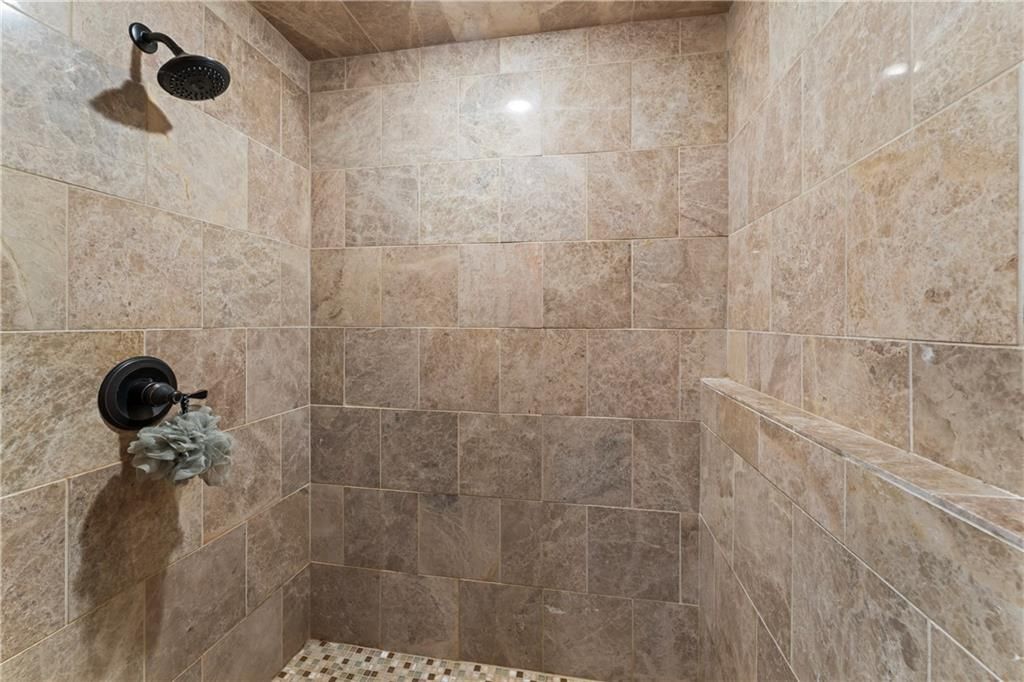 1409 Arrowwood Drive — photo 39