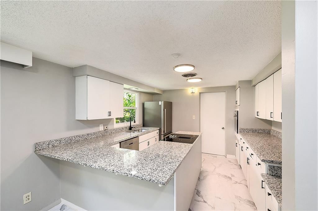 2401 N 35th Street — photo 8
