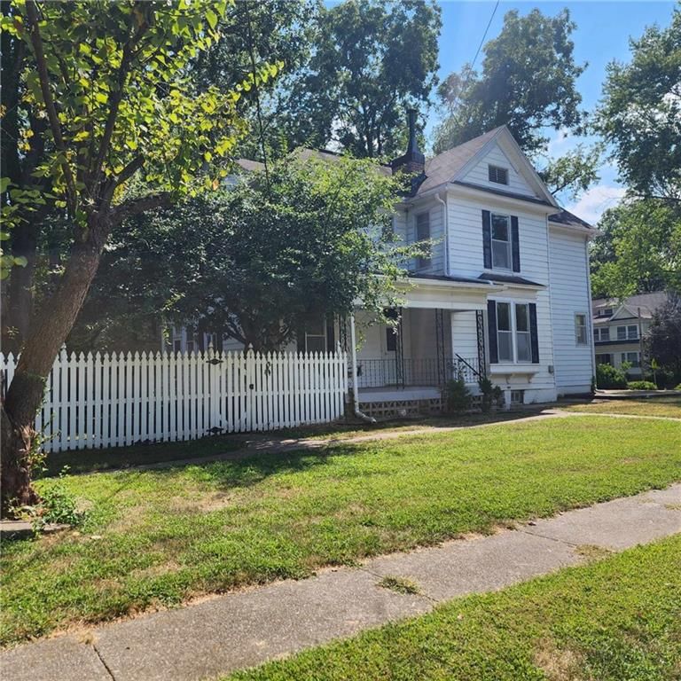 502 S 2nd St Street — photo 28