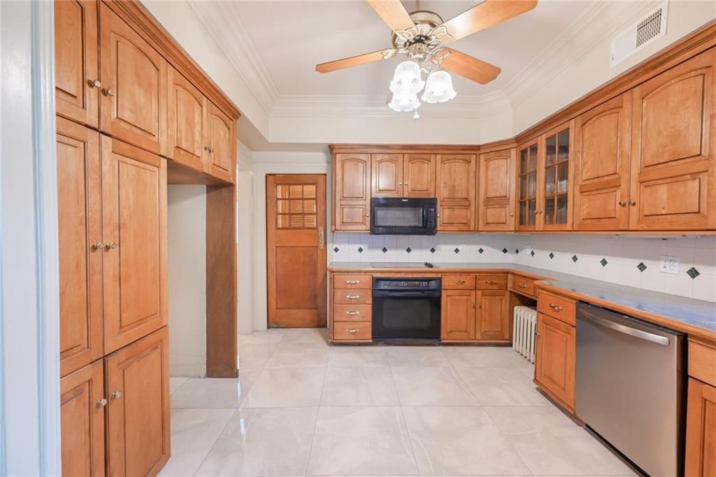502 S 2nd St Street — photo 10