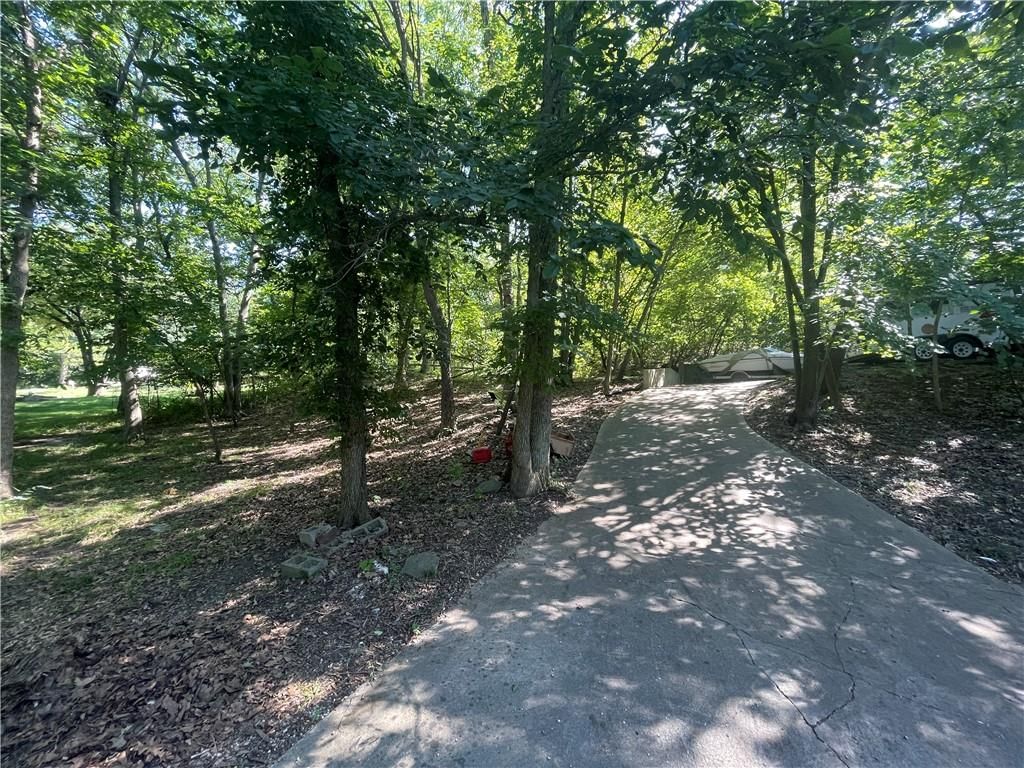 22 W Lake Shore Drive — photo 11