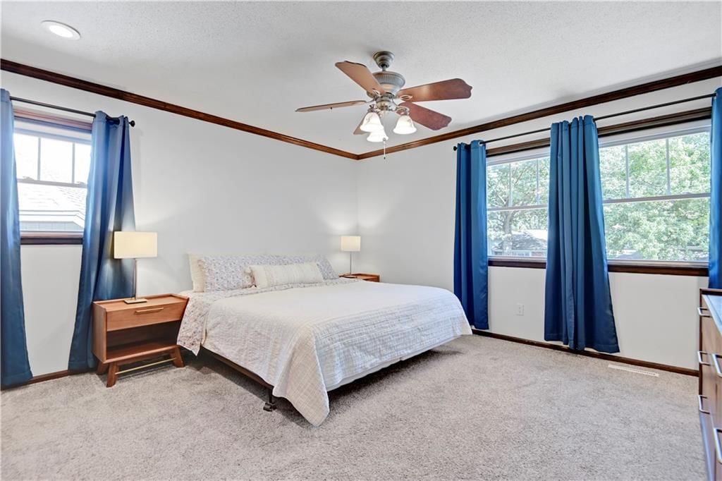 2117 E Arrowhead Circle — photo 15