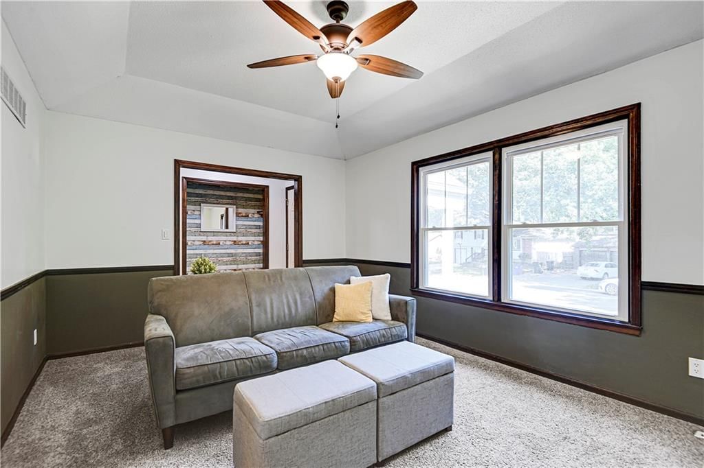 2117 E Arrowhead Circle — photo 9