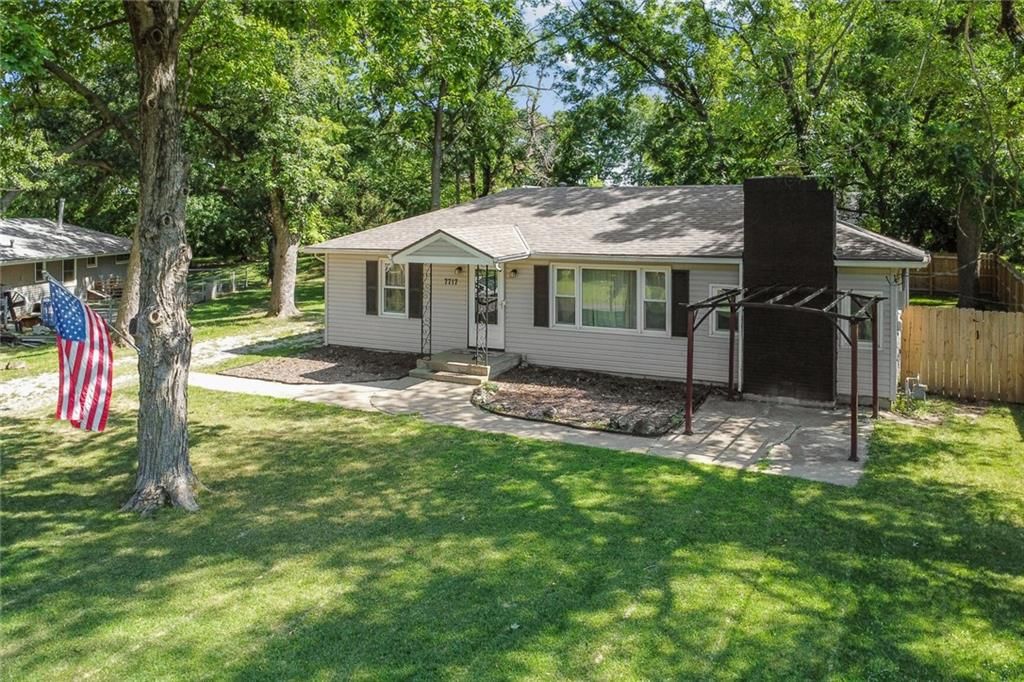 7717 Farrow Avenue — photo 3