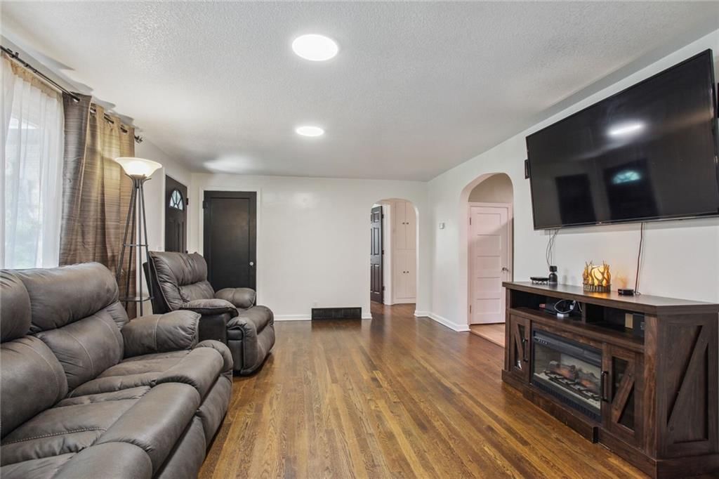 7717 Farrow Avenue — photo 5