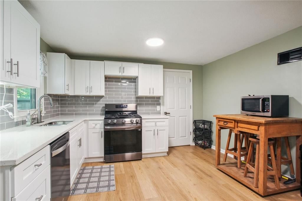 7717 Farrow Avenue — photo 6
