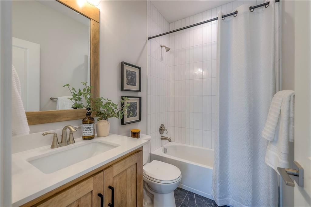 15341 W 173rd Terrace — photo 8