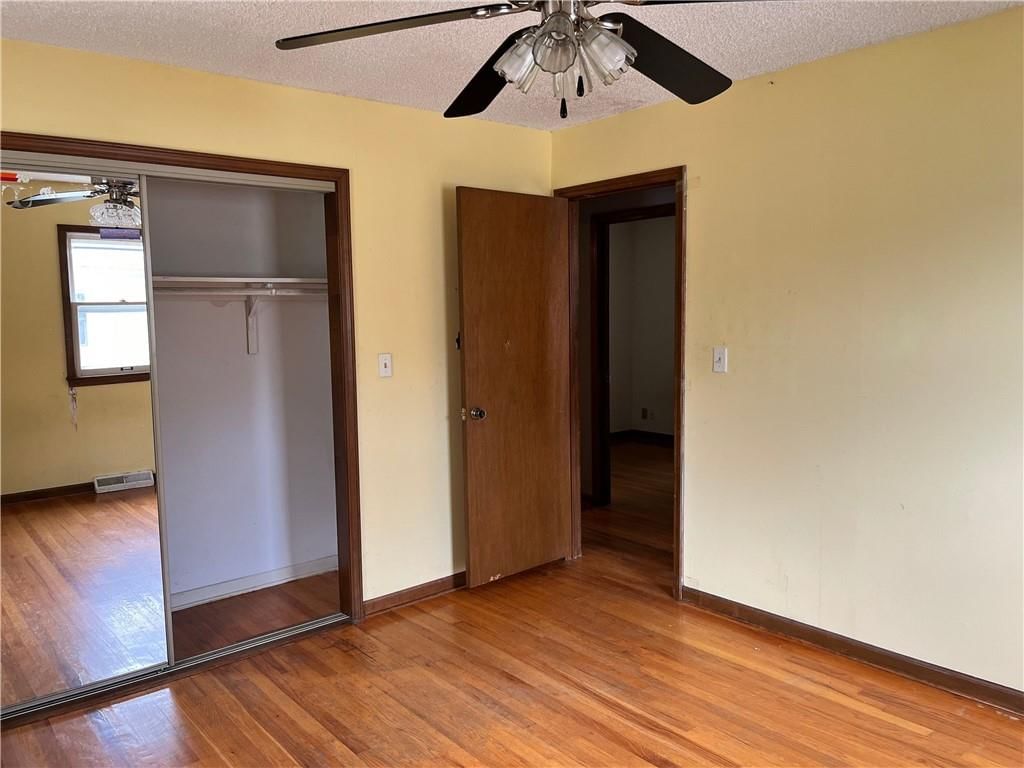406 Village Drive — photo 12