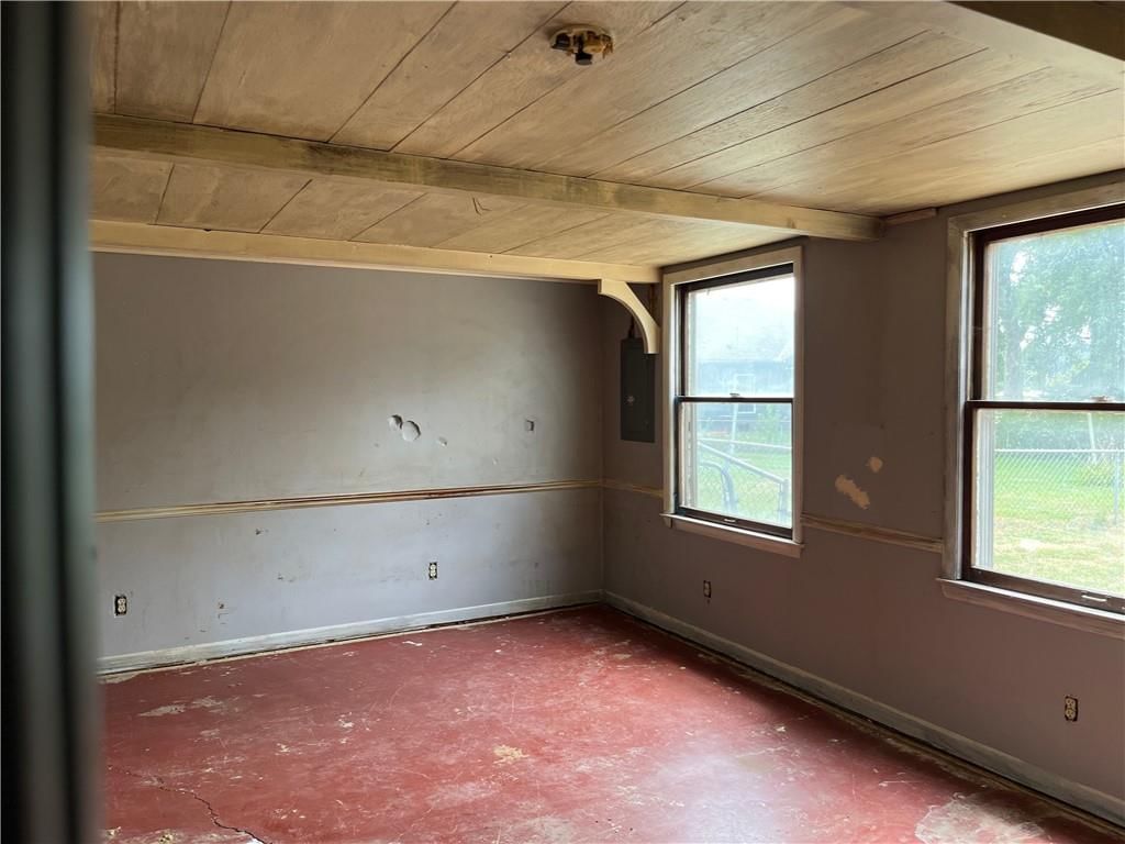 406 Village Drive — photo 21