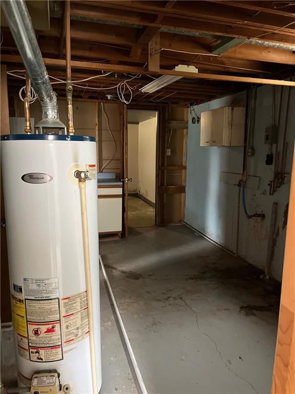 406 Village Drive — photo 27
