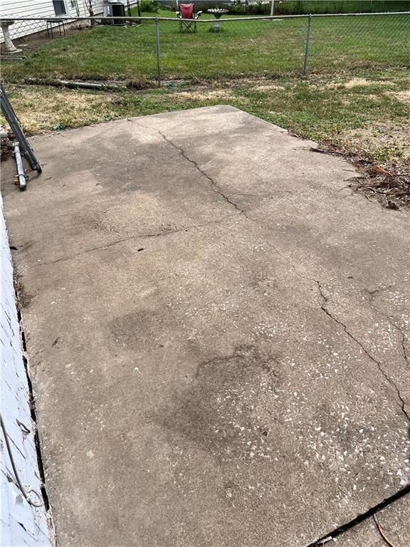 406 Village Drive — photo 32
