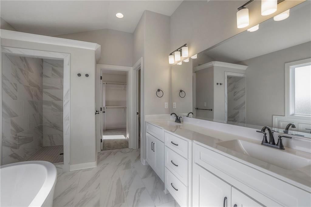 15422 W 171st Place — photo 33