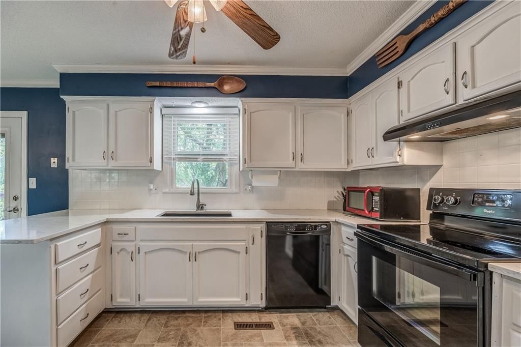 15330 S Summertree Lane — photo 7