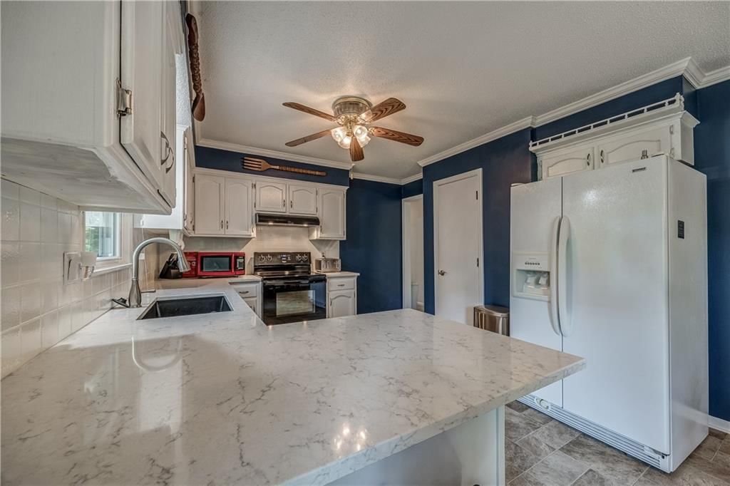 15330 S Summertree Lane — photo 9