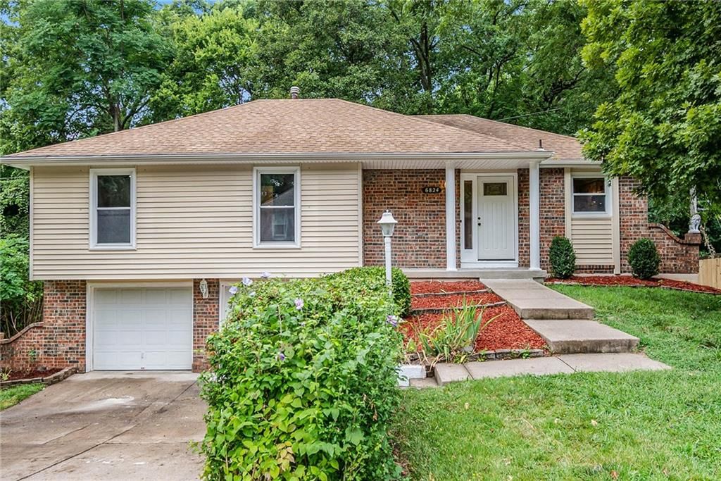 6824 NW Pleasant View Drive — photo 6