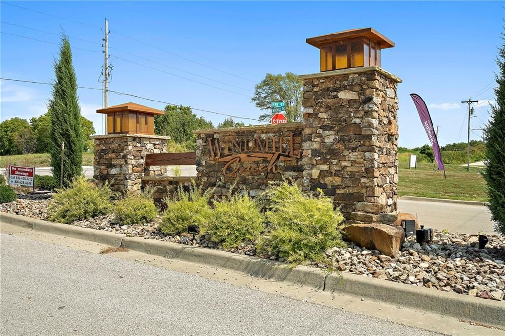 2604 Windmill Drive — photo 38