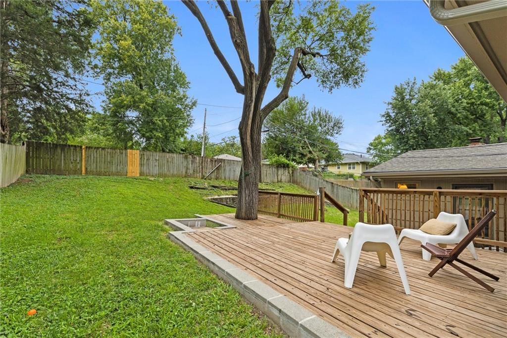 2512 N 65th Terrace — photo 36
