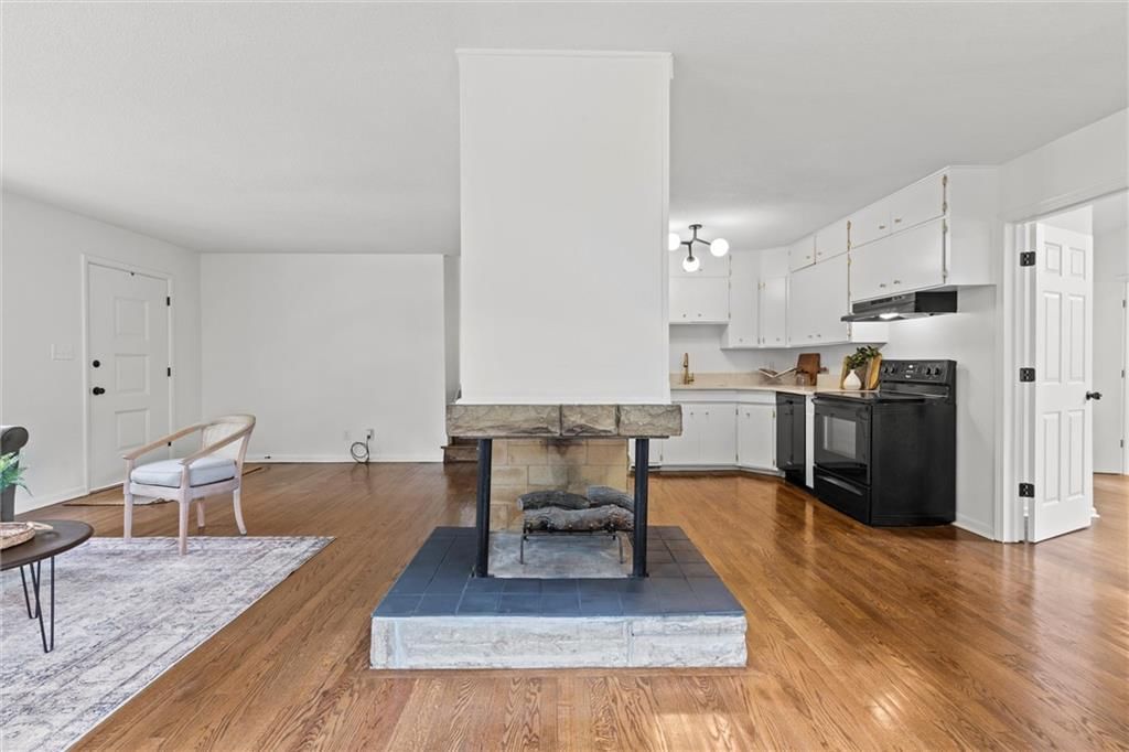 2512 N 65th Terrace — photo 8