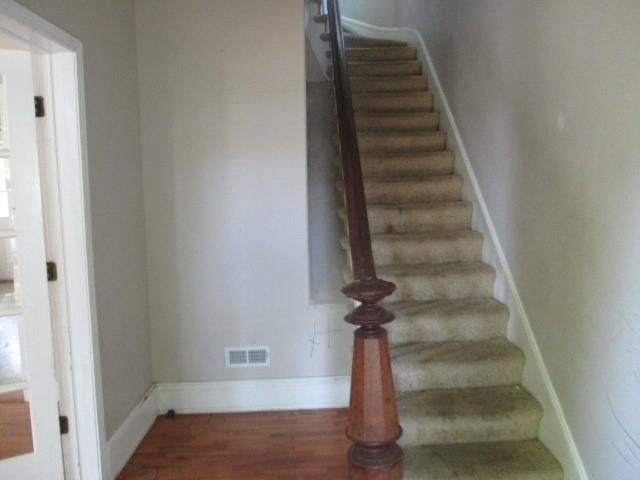 916 S Vermont Street — photo 11