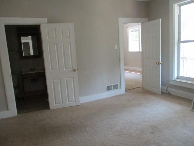 916 S Vermont Street — photo 20