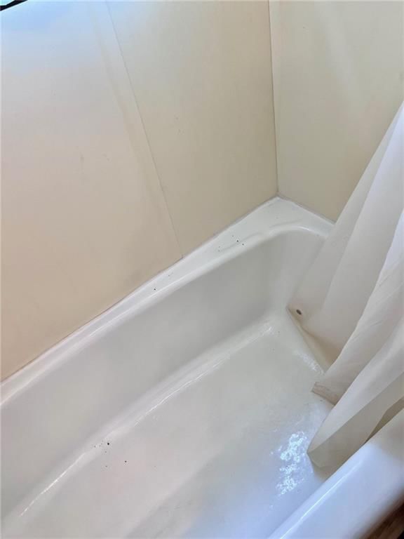 1109 W 1st Street — photo 17