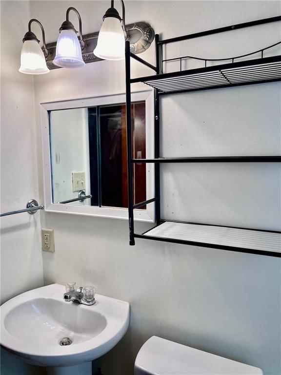 1109 W 1st Street — photo 20
