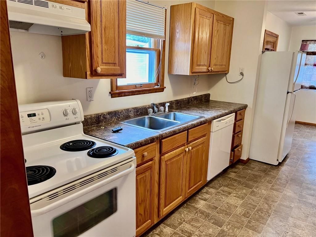 1109 W 1st Street — photo 10