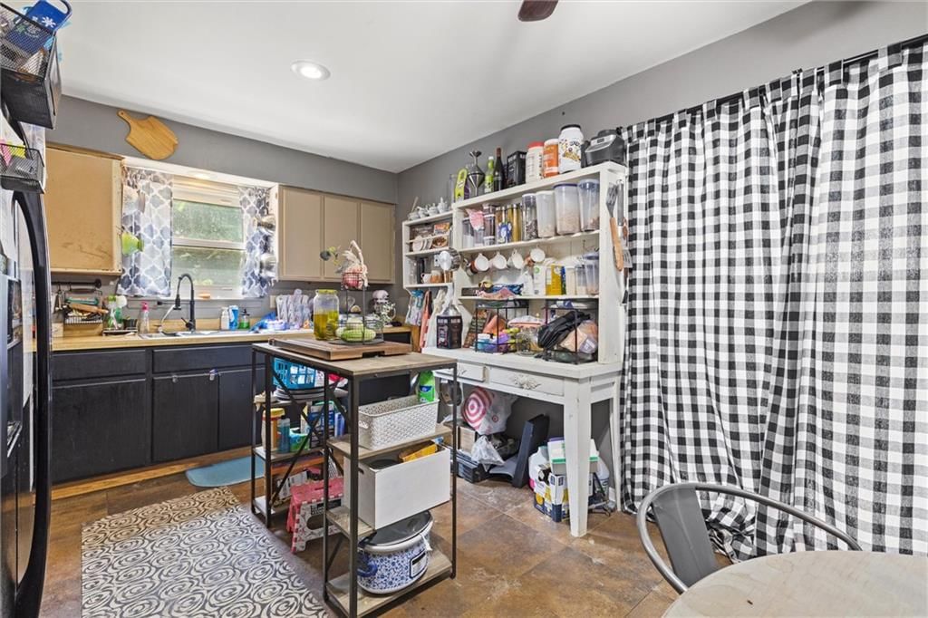 15826 W 127 Terrace — photo 5