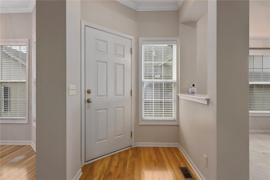 2423 NE 107th Terrace — photo 5
