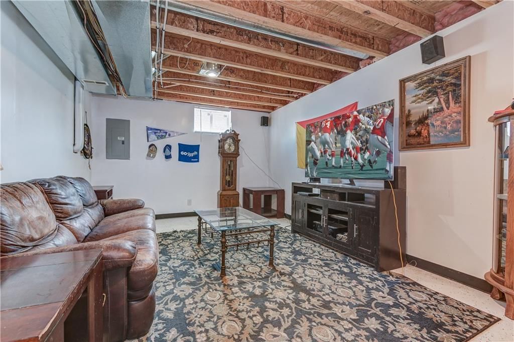 18621 Woodruff Street — photo 21
