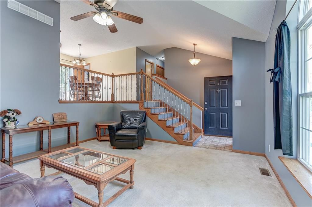 18621 Woodruff Street — photo 8
