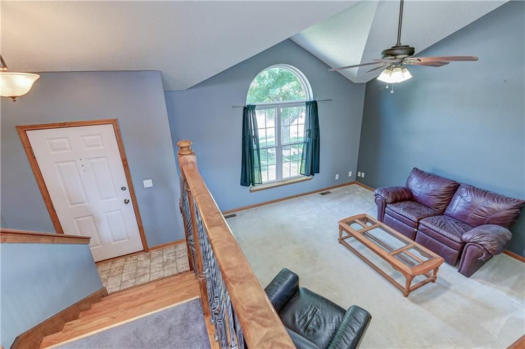 18621 Woodruff Street — photo 9