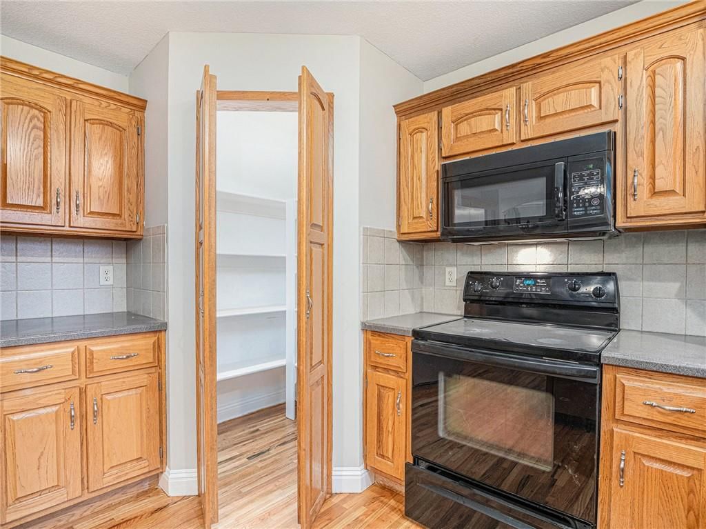 905 Dogwood Drive — photo 8