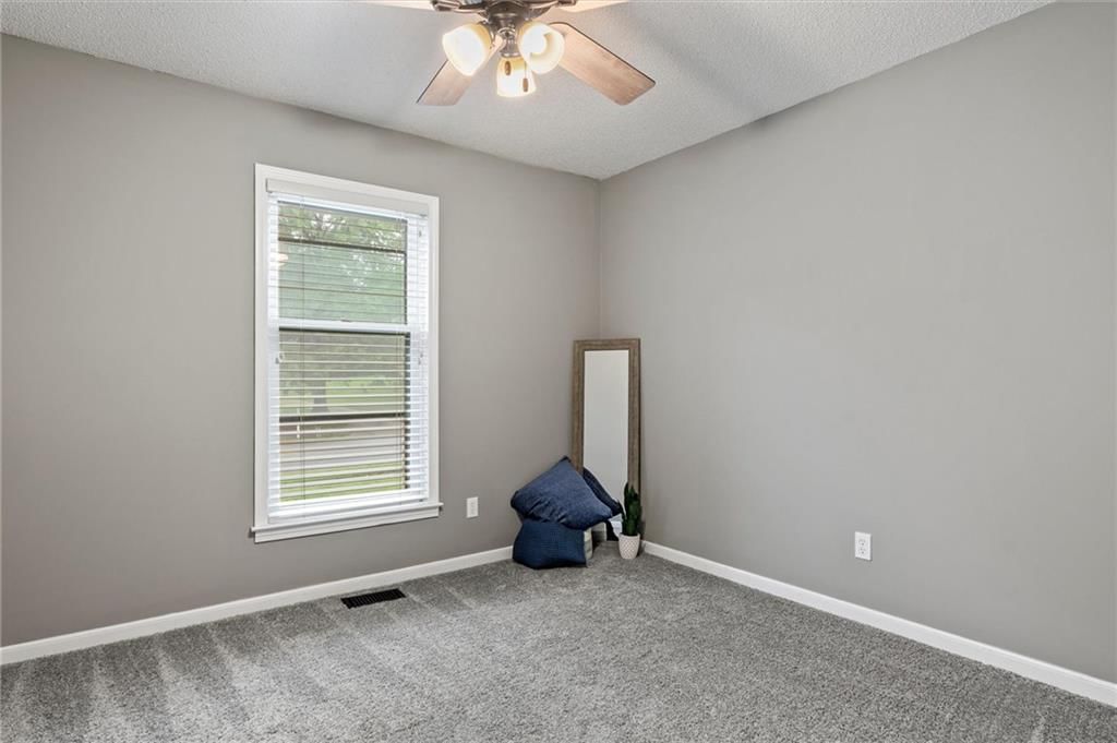 1101 S LIBERTY Drive — photo 17