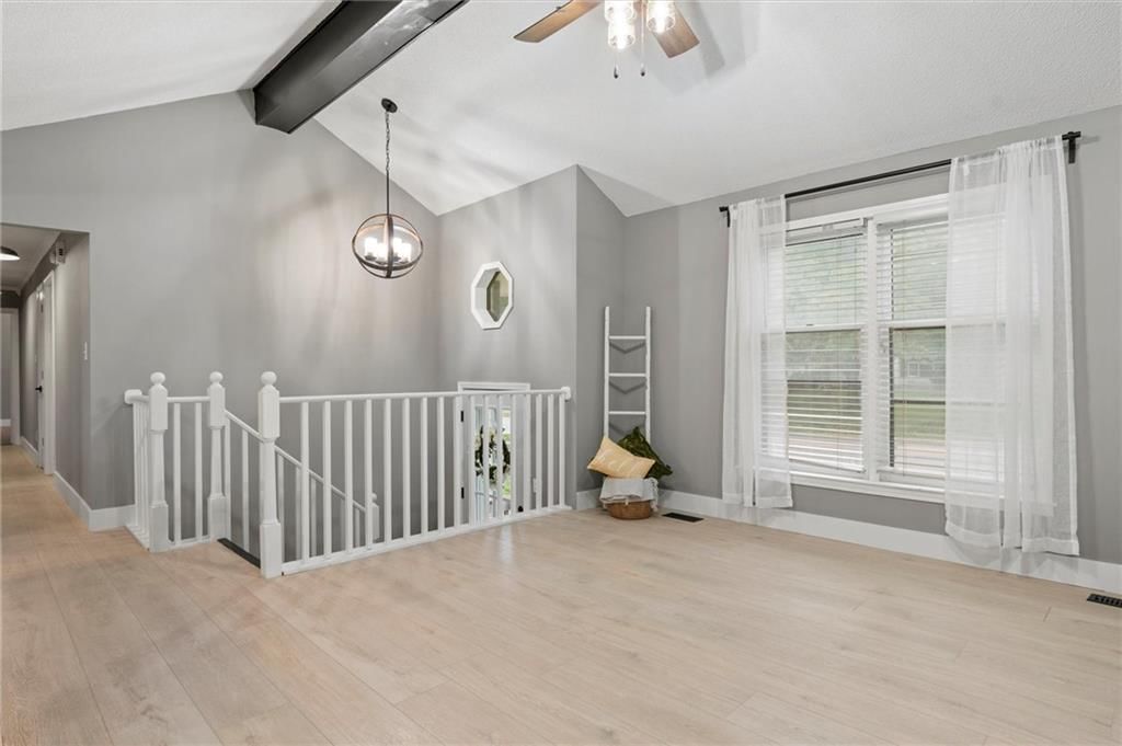 1101 S LIBERTY Drive — photo 5