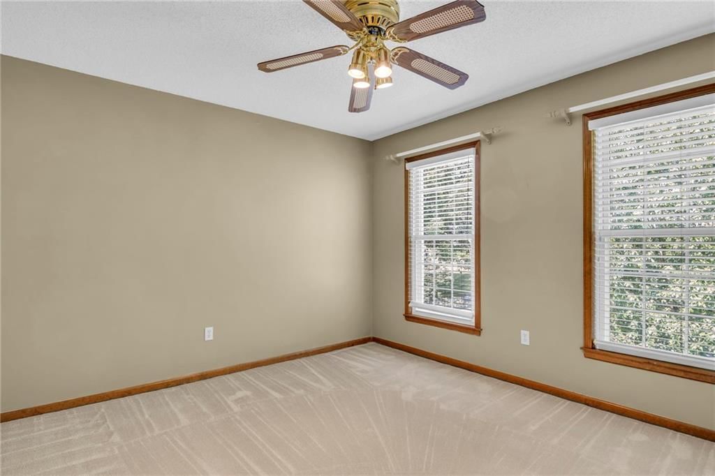 15705 W 92nd Terrace — photo 32
