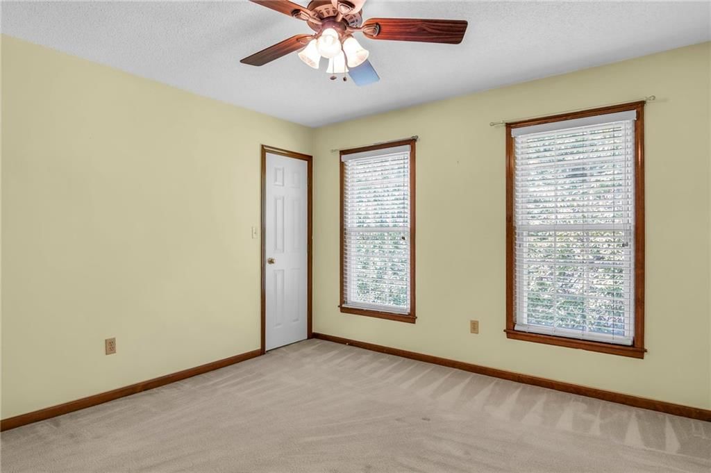 15705 W 92nd Terrace — photo 35