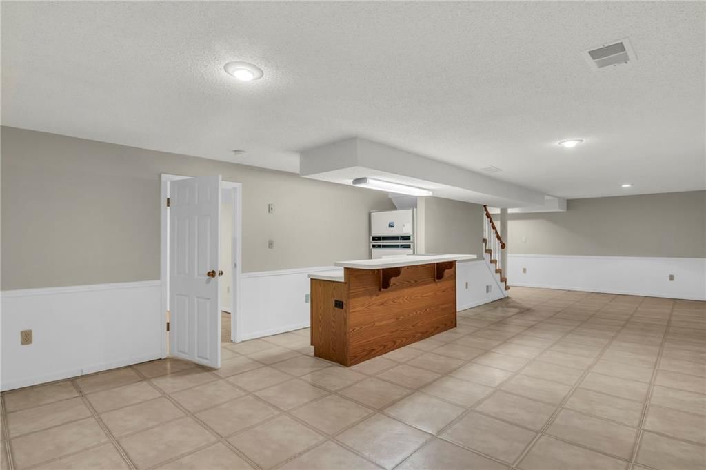 15705 W 92nd Terrace — photo 38