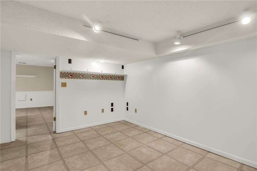 15705 W 92nd Terrace — photo 41