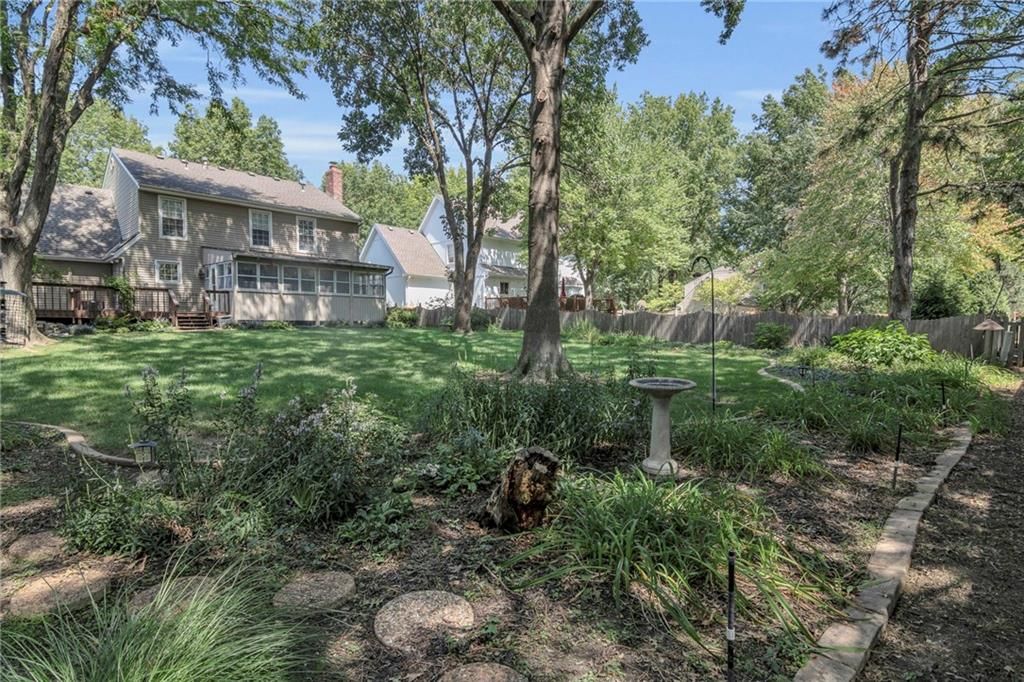 15705 W 92nd Terrace — photo 48