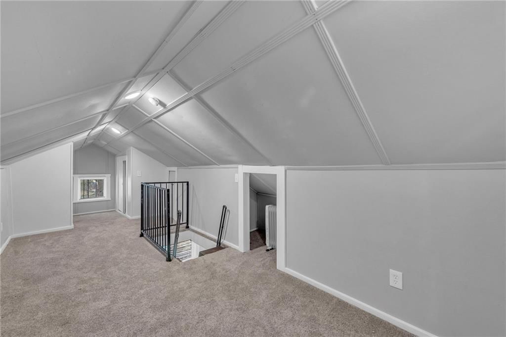 724 W 77th Street — photo 12