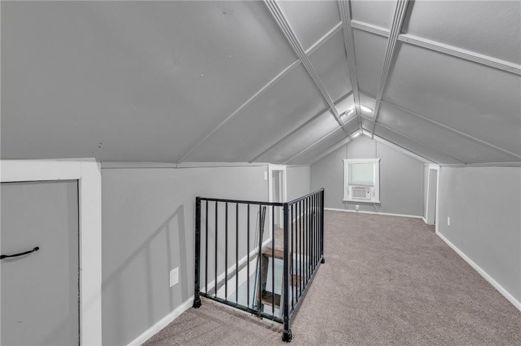 724 W 77th Street — photo 13