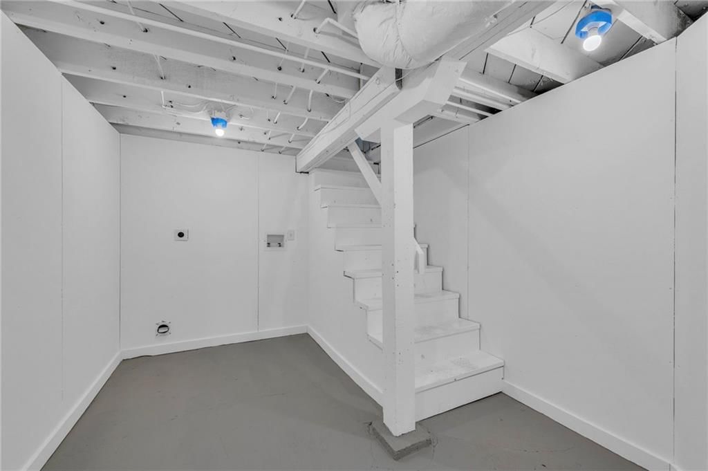 724 W 77th Street — photo 18