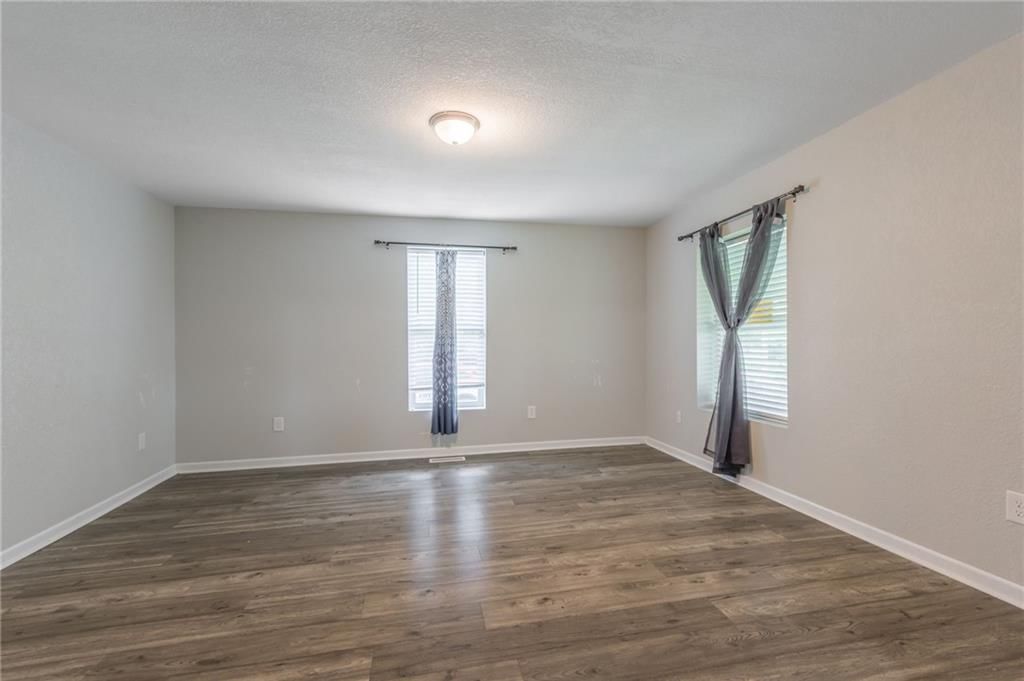202 W Hortense Street — photo 10