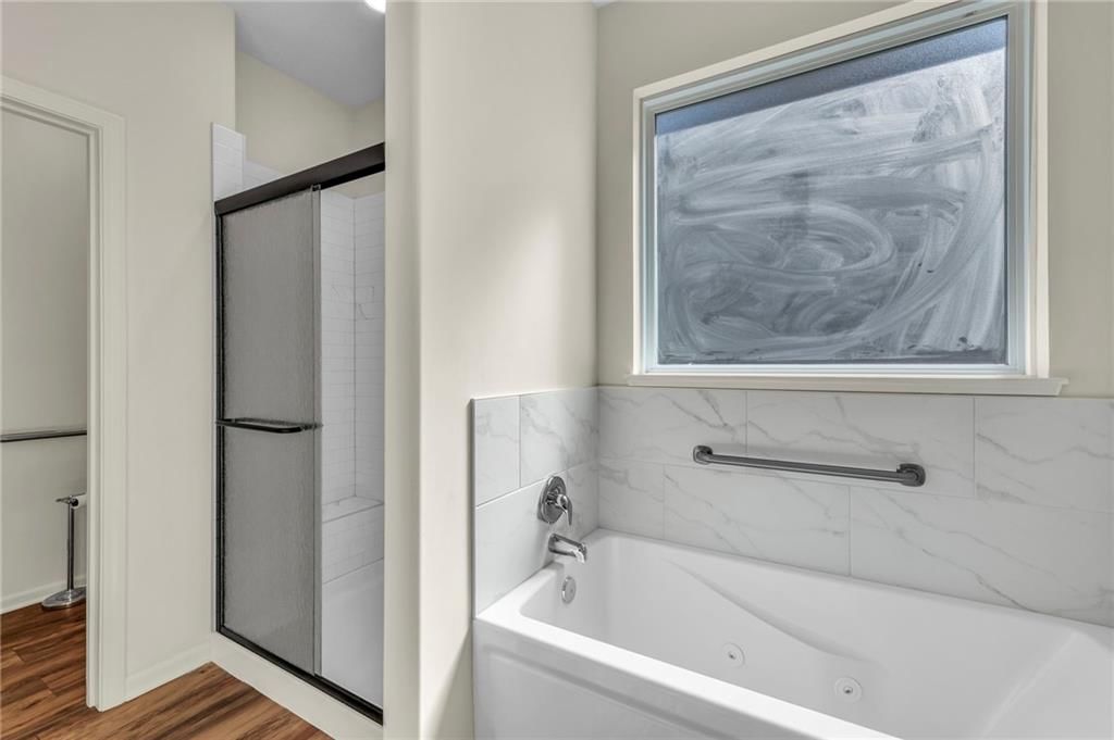 407 NE Poplar Court — photo 13