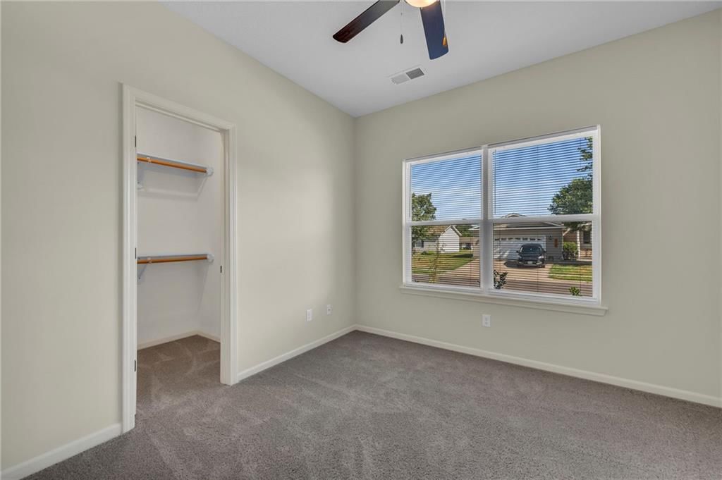 407 NE Poplar Court — photo 19